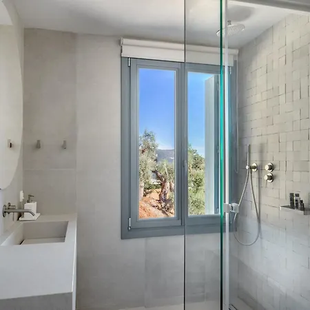 Villa Urania Luxury Rhea Pondi