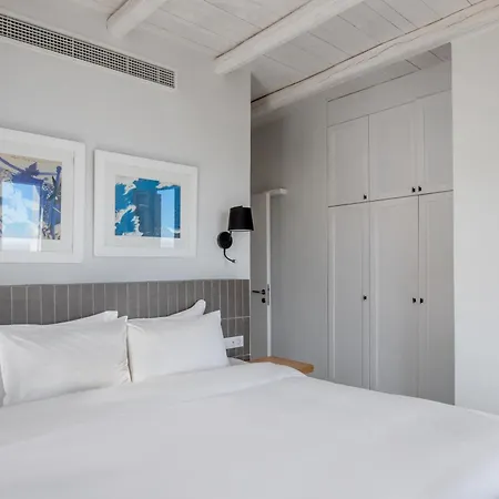 Urania Luxury Rhea Villa