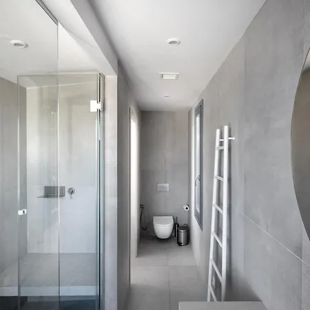 Urania Luxury Rhea Villa *