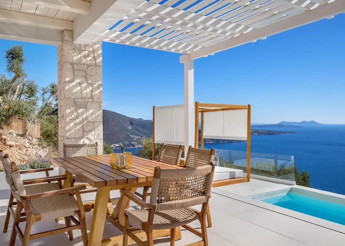 Willa Urania Luxury Rhea *