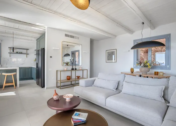 Willa Urania Luxury Rhea Pondi