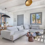 Villa Urania Luxury Rhea