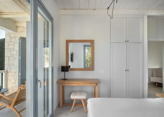 Villa Urania Luxury Rhea Pondi