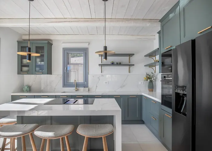 Urania Luxury Rhea Villa