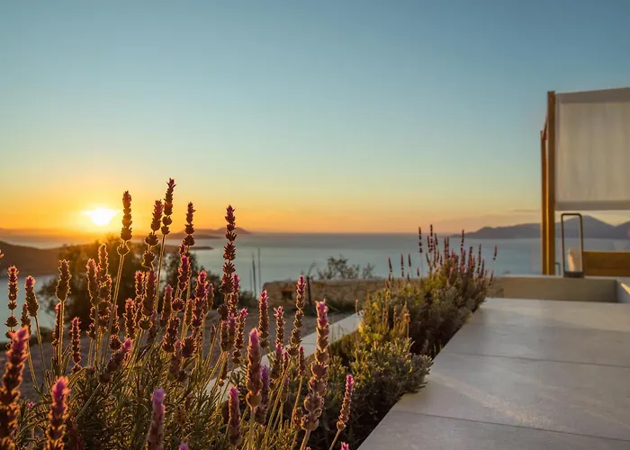 Villa Urania Luxury Rhea